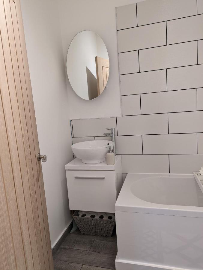 Gorgeous interior designed 1 bedroom home Bournemouth Eksteriør billede